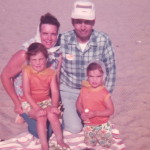 Family_on_beach